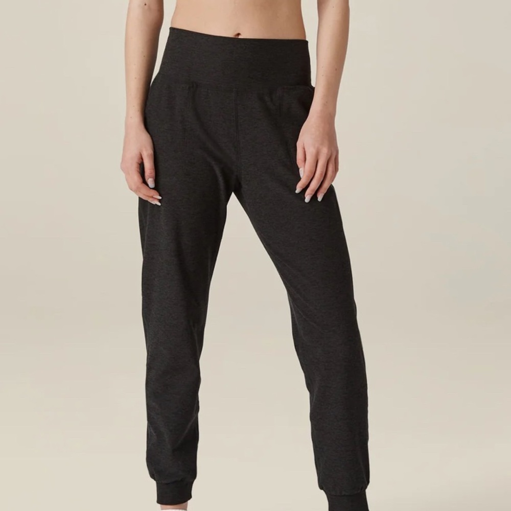 Beyond Yoga Black Joggers Pants spacedye darkest night